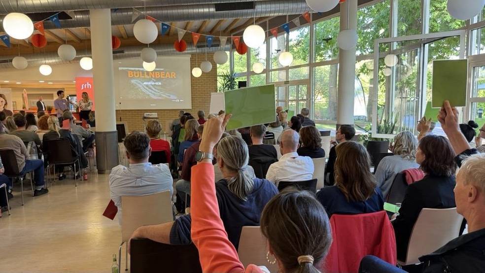 Publikum beim Vortrag im Rahmen der Veranstaltung CampusWISSEN